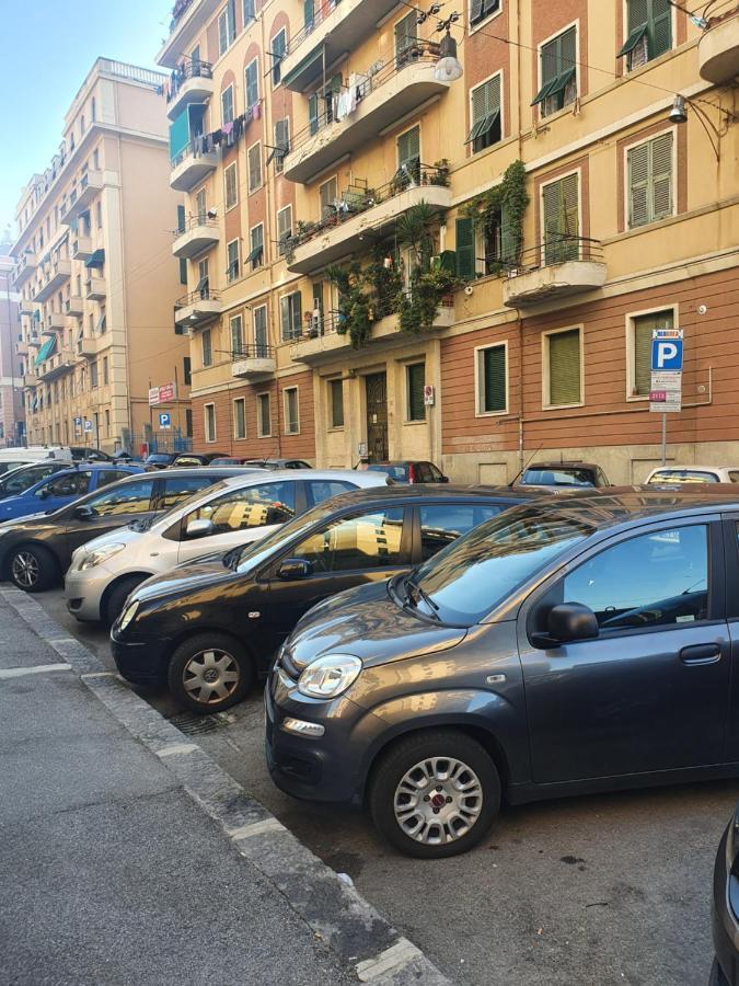 Fantastic House Near The Station Free Parking Apartment Genoa Exterior photo